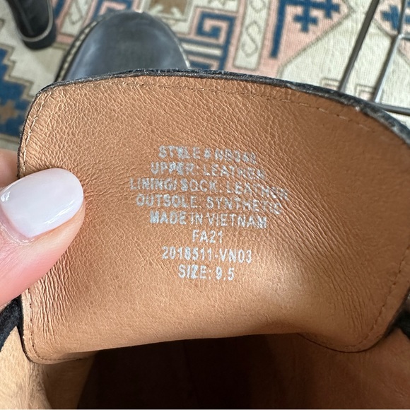 Madewell Citywalk Lugsole Laceup Boot - Picture 3 of 5